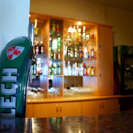 胡斯兹扎酒店 姆拉哥沃 外观 照片